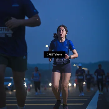 Runner Photo 7477074
