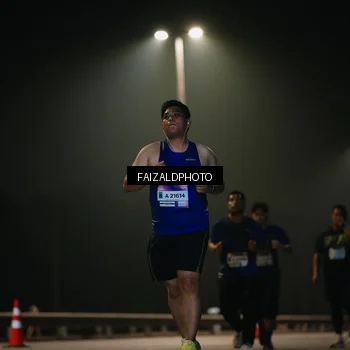 Runner Photo 7477111