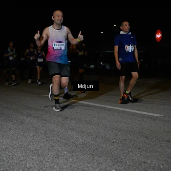 Runner Photo 7477113
