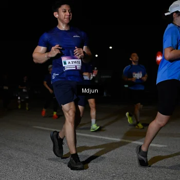 Runner Photo 7477157
