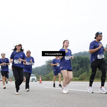 Runner Photo 7477160