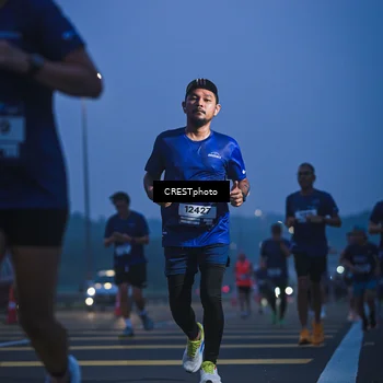 Runner Photo 7477173