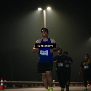 Runner Photo 7477177
