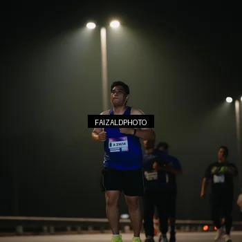 Runner Photo 7477189