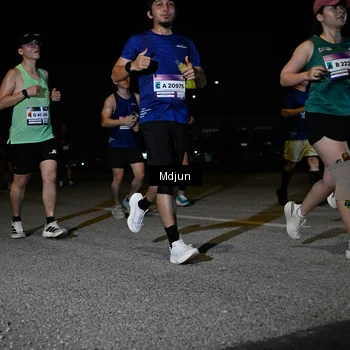Runner Photo 7477191