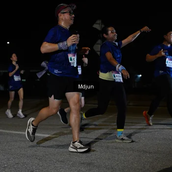 Runner Photo 7477195