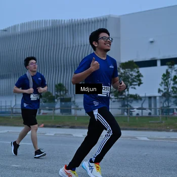 Runner Photo 7477257