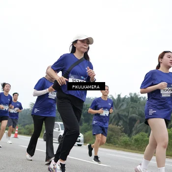 Runner Photo 7477258