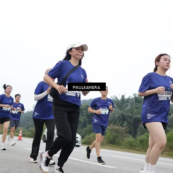 Runner Photo 7477263