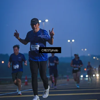 Runner Photo 7477290