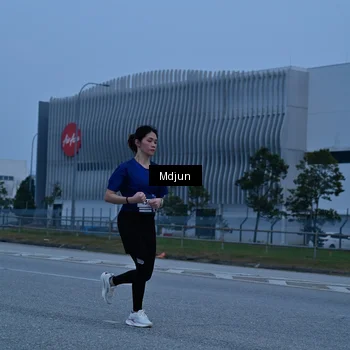 Runner Photo 7477294
