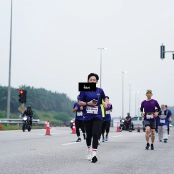 Runner Photo 7477302