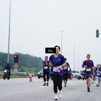 Runner Photo 7477318