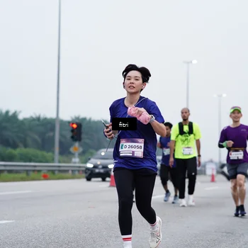 Runner Photo 7477342