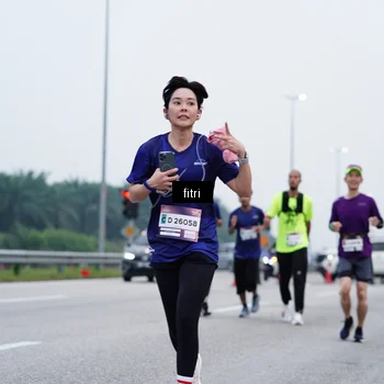 Runner Photo 7477370