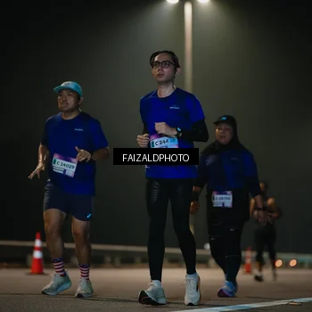 Runner Photo 7477377
