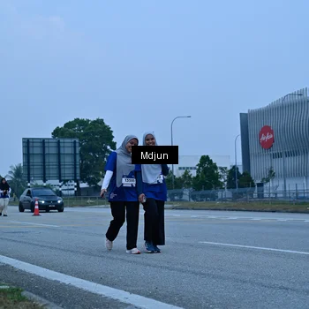 Runner Photo 7477392