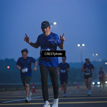 Runner Photo 7477396