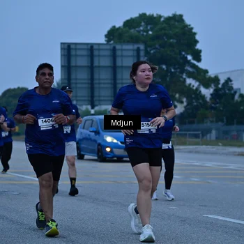 Runner Photo 7477404