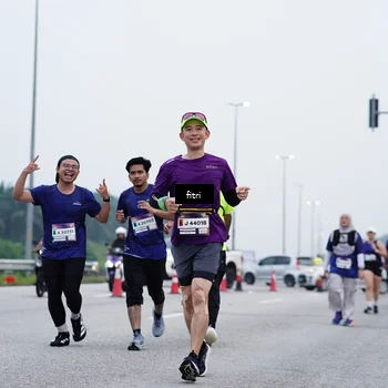 Runner Photo 7477416