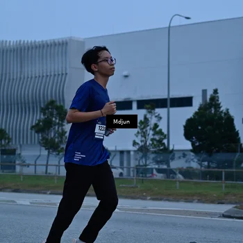 Runner Photo 7477417