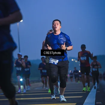 Runner Photo 7477425