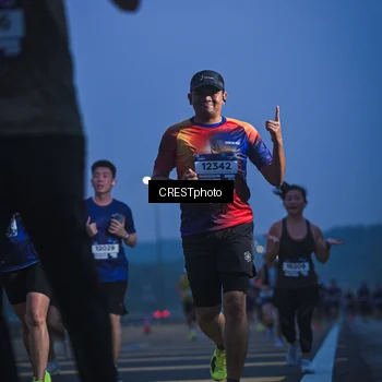 Runner Photo 7477497