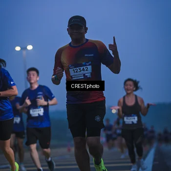 Runner Photo 7477502