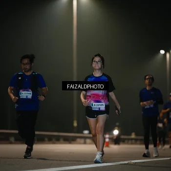 Runner Photo 7477513