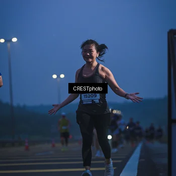 Runner Photo 7477515
