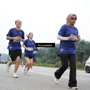 Runner Photo 7477520