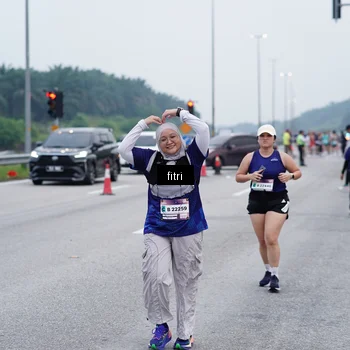 Runner Photo 7477535