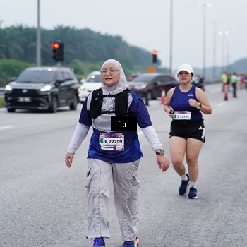 Runner Photo 7477549