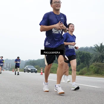 Runner Photo 7477568