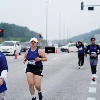 Runner Photo 7477572