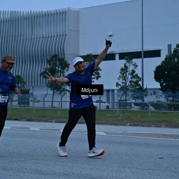 Runner Photo 7477593