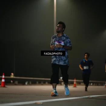 Runner Photo 7477599