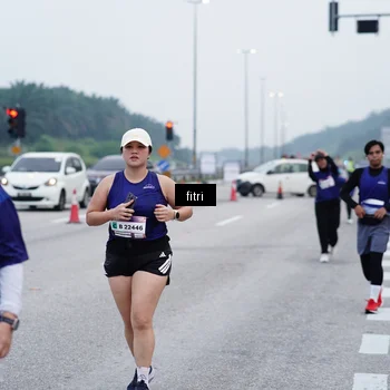 Runner Photo 7477615