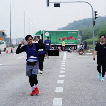 Runner Photo 7477637