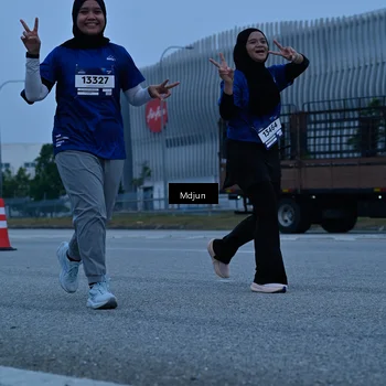 Runner Photo 7477646