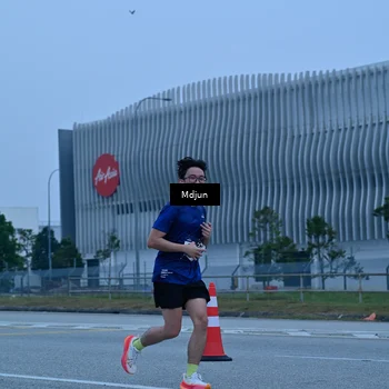Runner Photo 7477663