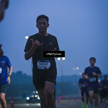 Runner Photo 7477704