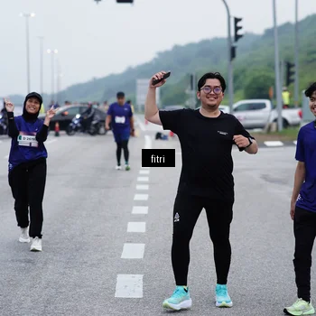 Runner Photo 7477717