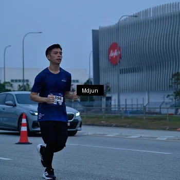 Runner Photo 7477756