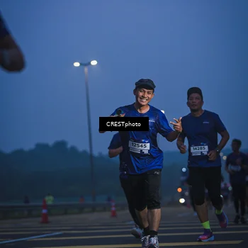 Runner Photo 7477772