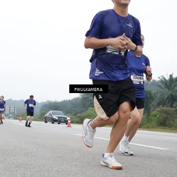 Runner Photo 7477783