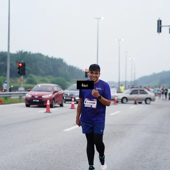 Runner Photo 7477810