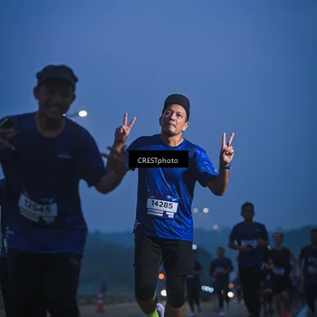 Runner Photo 7477812