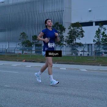 Runner Photo 7477820