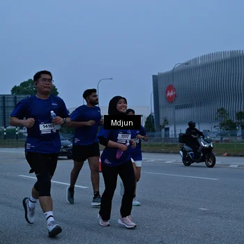 Runner Photo 7477839